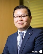 본문 이미지 - 허주형 대한수의사회 회장 프로필(수의사회 제공) /뉴스1