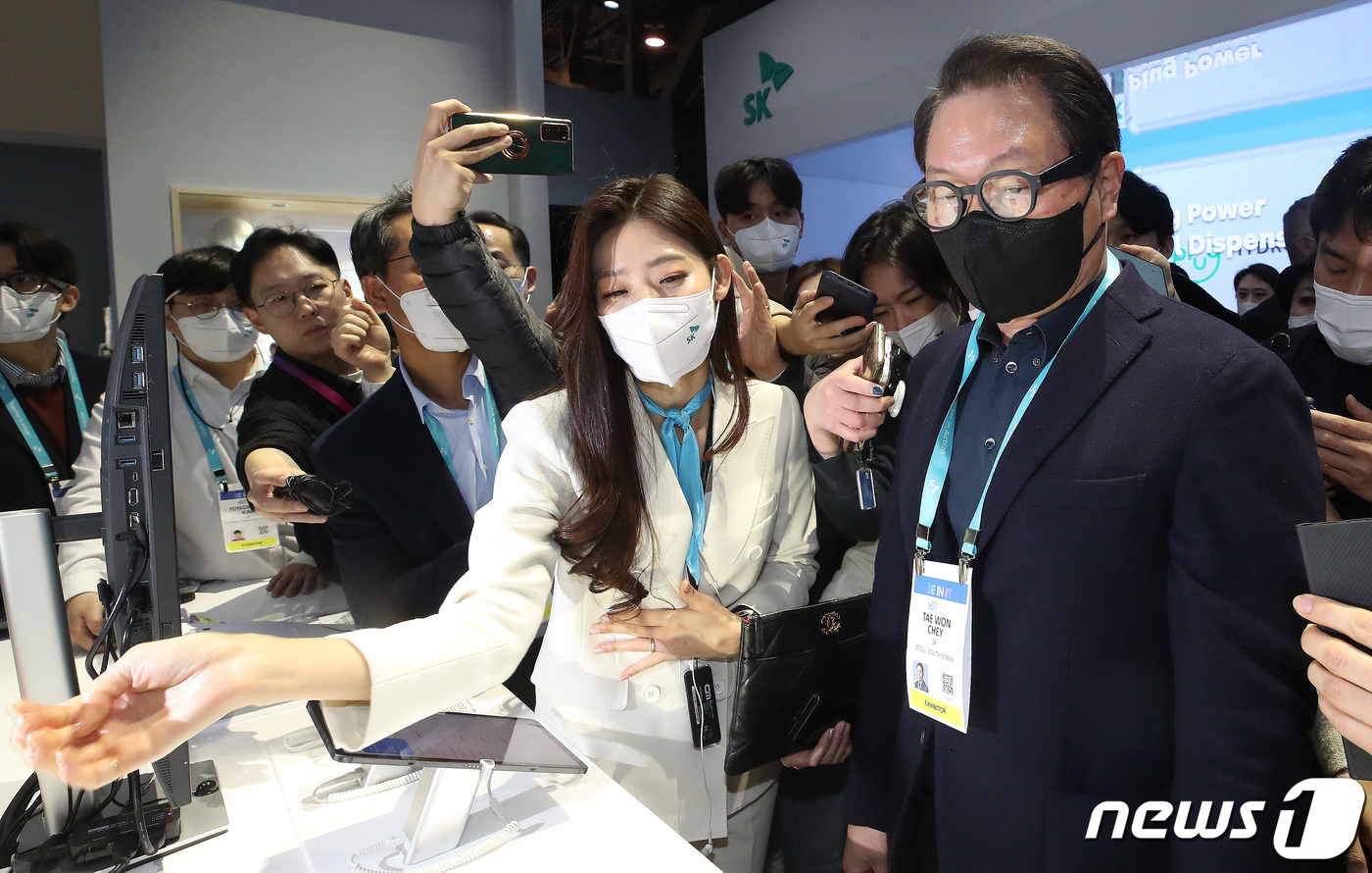 (라스베이거스(미국)=뉴스1) 임세영 기자 = 세계 최대 가전·IT(정보기술) 박람회 CES 2023 개막 이틀째인 6일(현지시간) 미국 네바다주 라스베이거스 컨벤션센터(LVCC) …