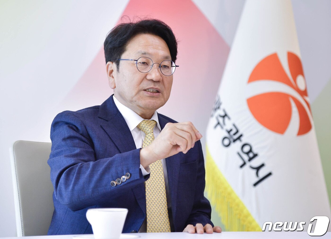 본문 이미지 - 강기정 광주시장이 뉴스1과 만나 신년인터뷰를 하고 있다./뉴스1 ⓒ News1 박준배 기자