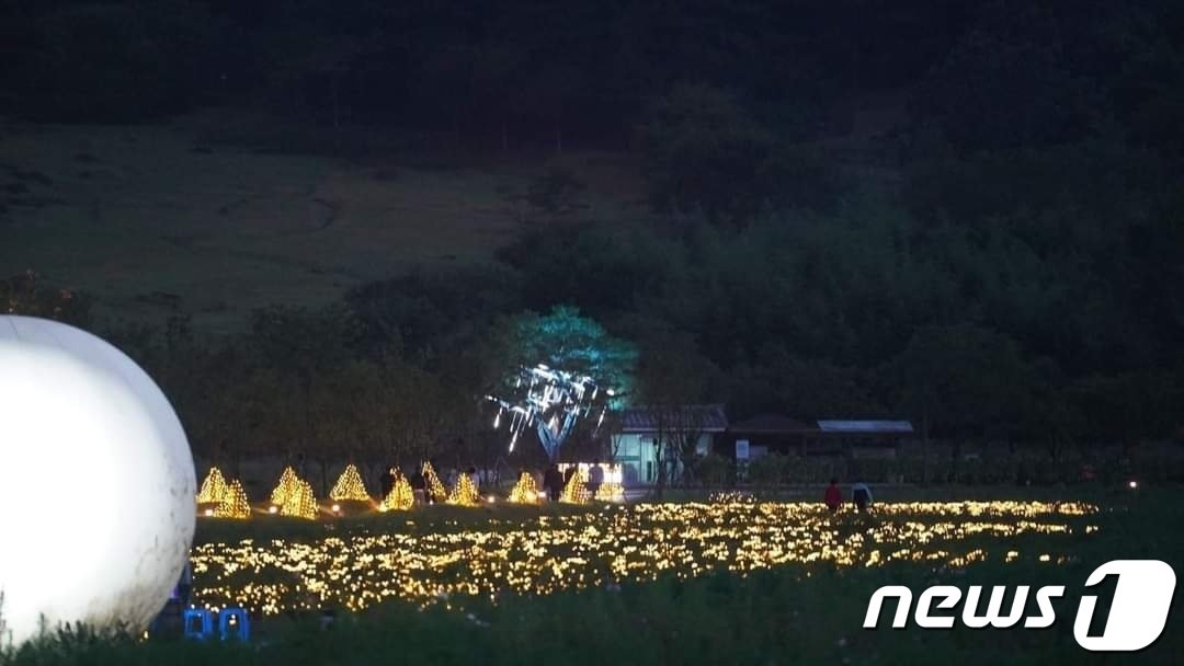 본문 이미지 -   2023 고창 고인돌 유적 문화유산 미디어아트 한 장면..2023.10.1/ 뉴스1 ⓒ News1 박제철 기자