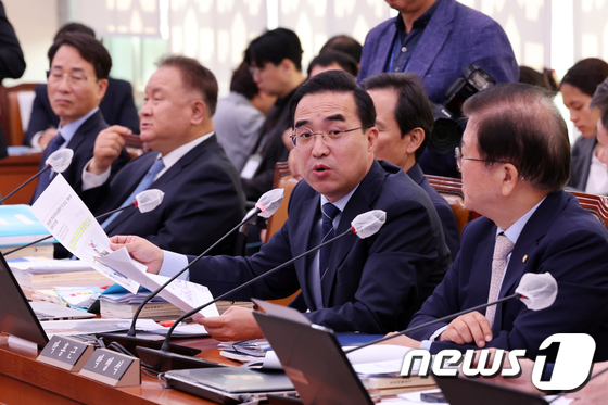 [국감]발언하는 박홍근 의원