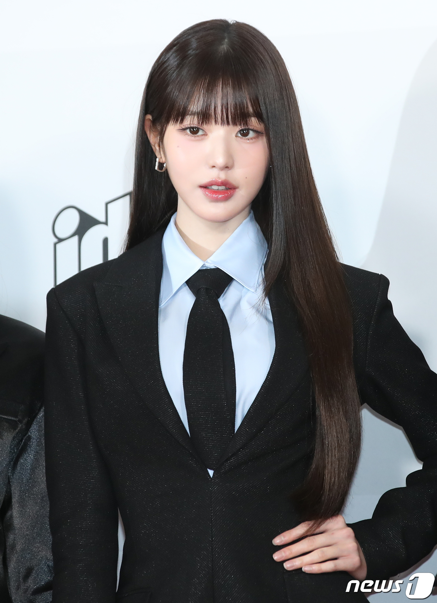 (인천=뉴스1) 권현진 기자 = 아이브 장원영이 10일 오후 인천 남동구 소래로 인천남동체육관에서 열린 '2023 더팩트 뮤직 어워즈'(2023 TMA) 레드카펫 행사에 참석해 포 …