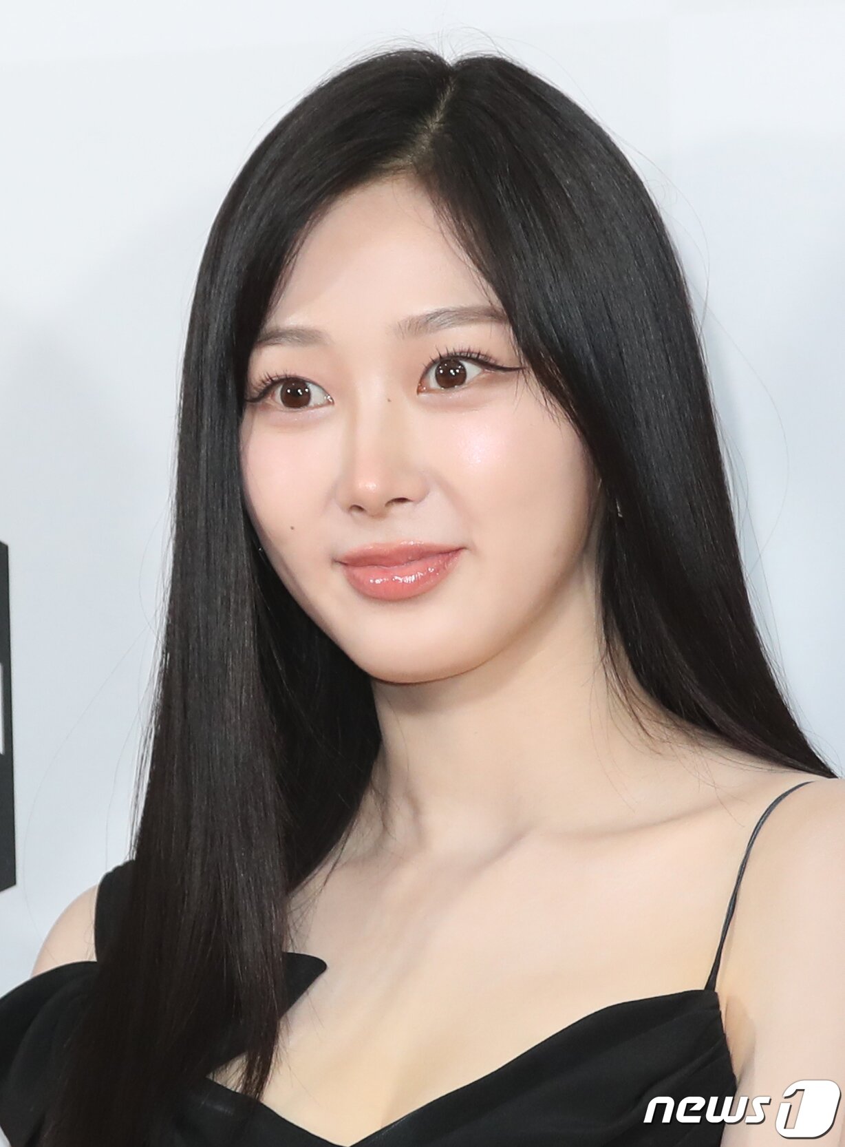 본문 이미지 - 에스파 지젤이 10일 오후 인천 남동구 소래로 인천남동체육관에서 열린 '2023 더팩트 뮤직 어워즈'(2023 TMA) 레드카펫 행사에 참석해  미소를 지속 있다. ⓒ News1 권현진 기자