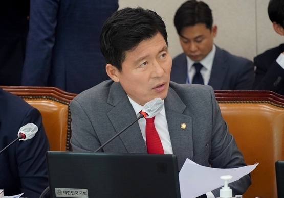 구자근 "인구 30만·면적 500㎢ 시에 연구원 설립 허용해야"