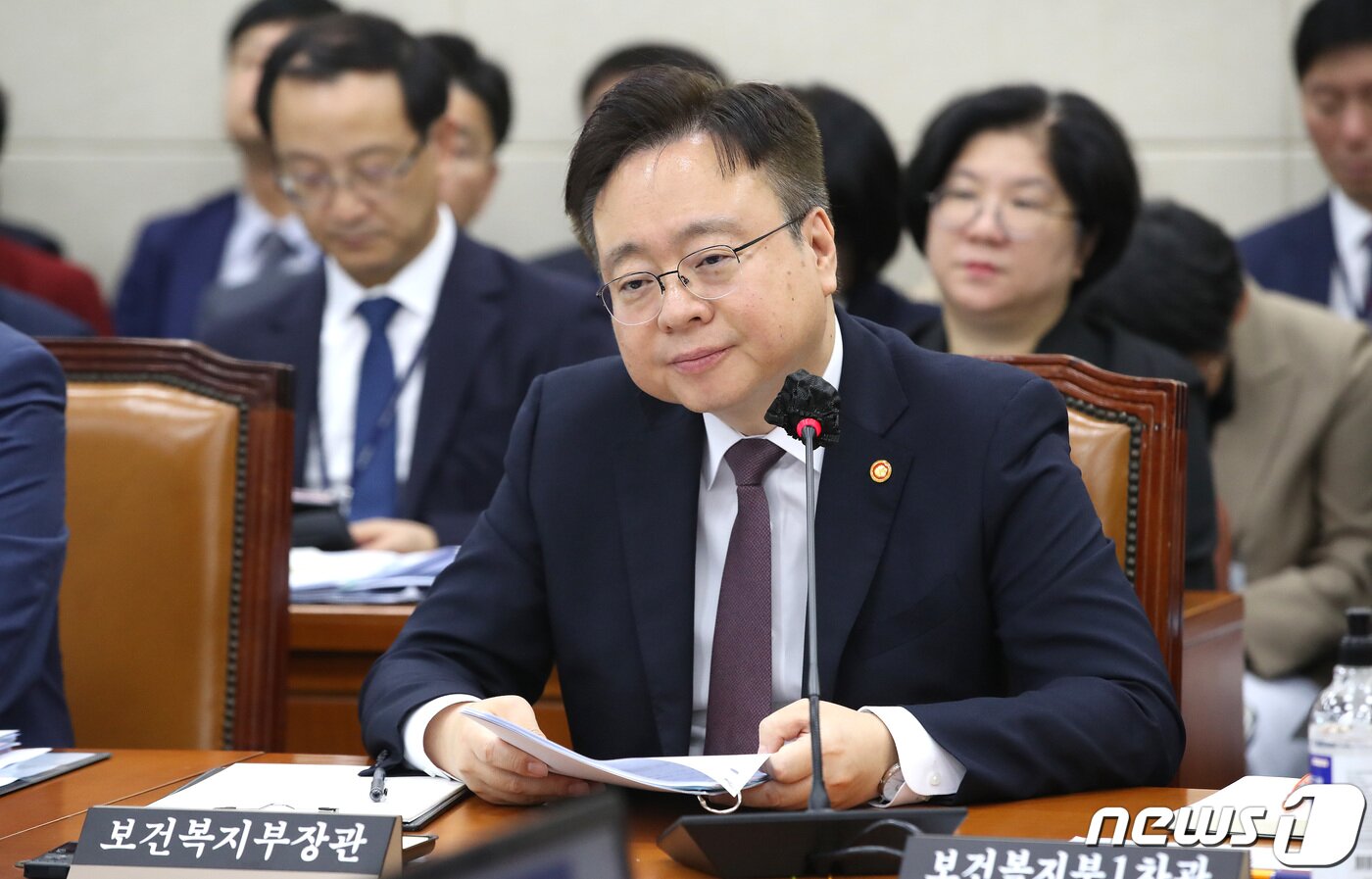 본문 이미지 - 조규홍 보건복지부 장관이 12일 오전 서울 여의도 국회에서 열린 보건복지위원회의 보건복지부, 질병관리청에 대한 국정감사에서 의원들의 질의에 답하고 있다. 2023.10.12/뉴스1 ⓒ News1 임세영 기자