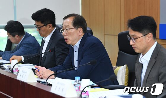 동유럽 물류 공급망 재편 대응 발언하는 조승환 해수부  장관