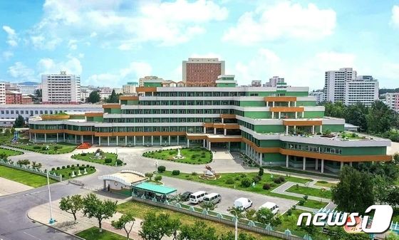 개원 10주년 맞은 북한 옥류아동병원