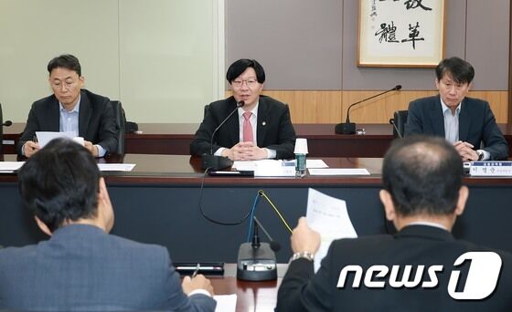 금융시장 현안 점검 나선 김소영 부위원장