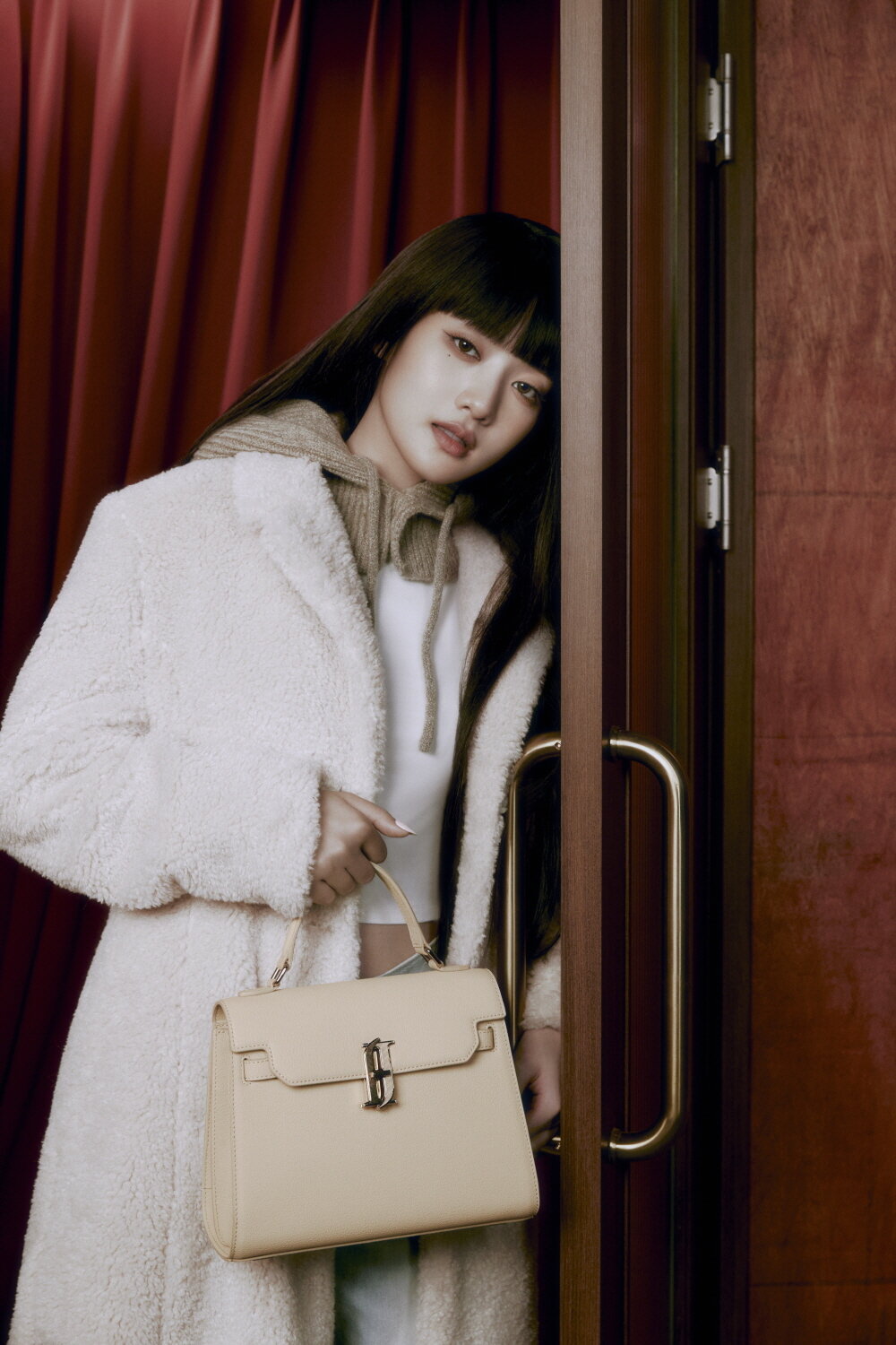 본문 이미지 - 미연,민니/사진 제공=제이에스티나 핸드백