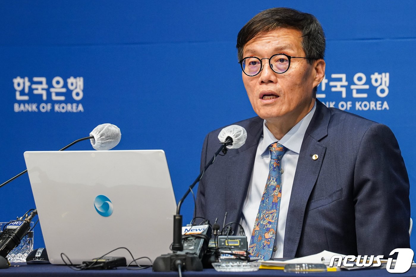 이창용 한국은행 총재가 지난달 19일 서울 중구 한국은행에서 열린 10월 금융통화위원회 금리 결정에 대한 기자간담회에서 발언하고 있다. 2023.10.19/뉴스1 ⓒ News1 사진공동취재단