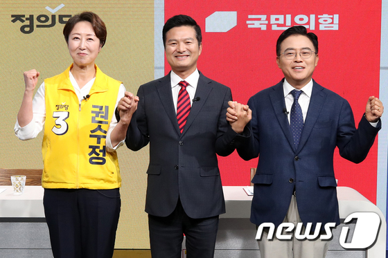 손 맞잡은 강서구청장 보궐선거 후보자들