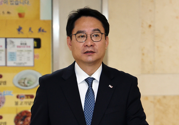 수장 교체 카드 꺼낸 中企 홈쇼핑…공영홈·홈앤쇼핑, 정상화 '시험대'