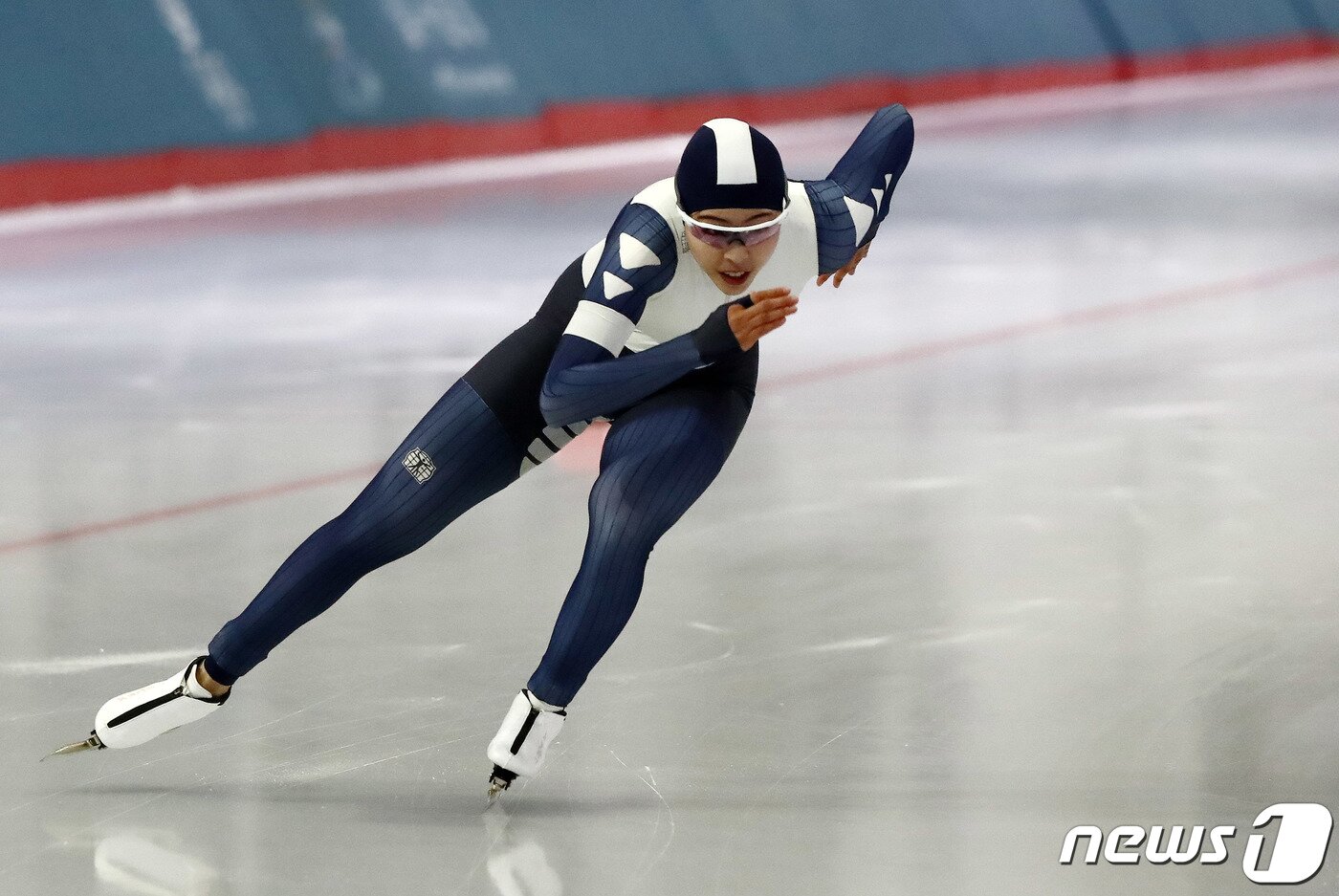 본문 이미지 - 스피드스케이팅 여자 100m에서 금메달을 딴 이나현. /뉴스1 DB ⓒ News1 박세연 기자