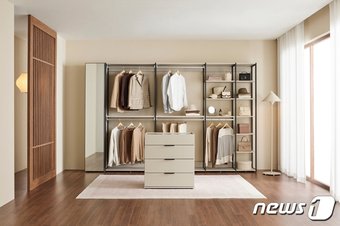 본문 이미지 - 한샘 &#39;스테이 플러스&#39; 드레스룸 이미지 &#40;한샘 제공&#41;