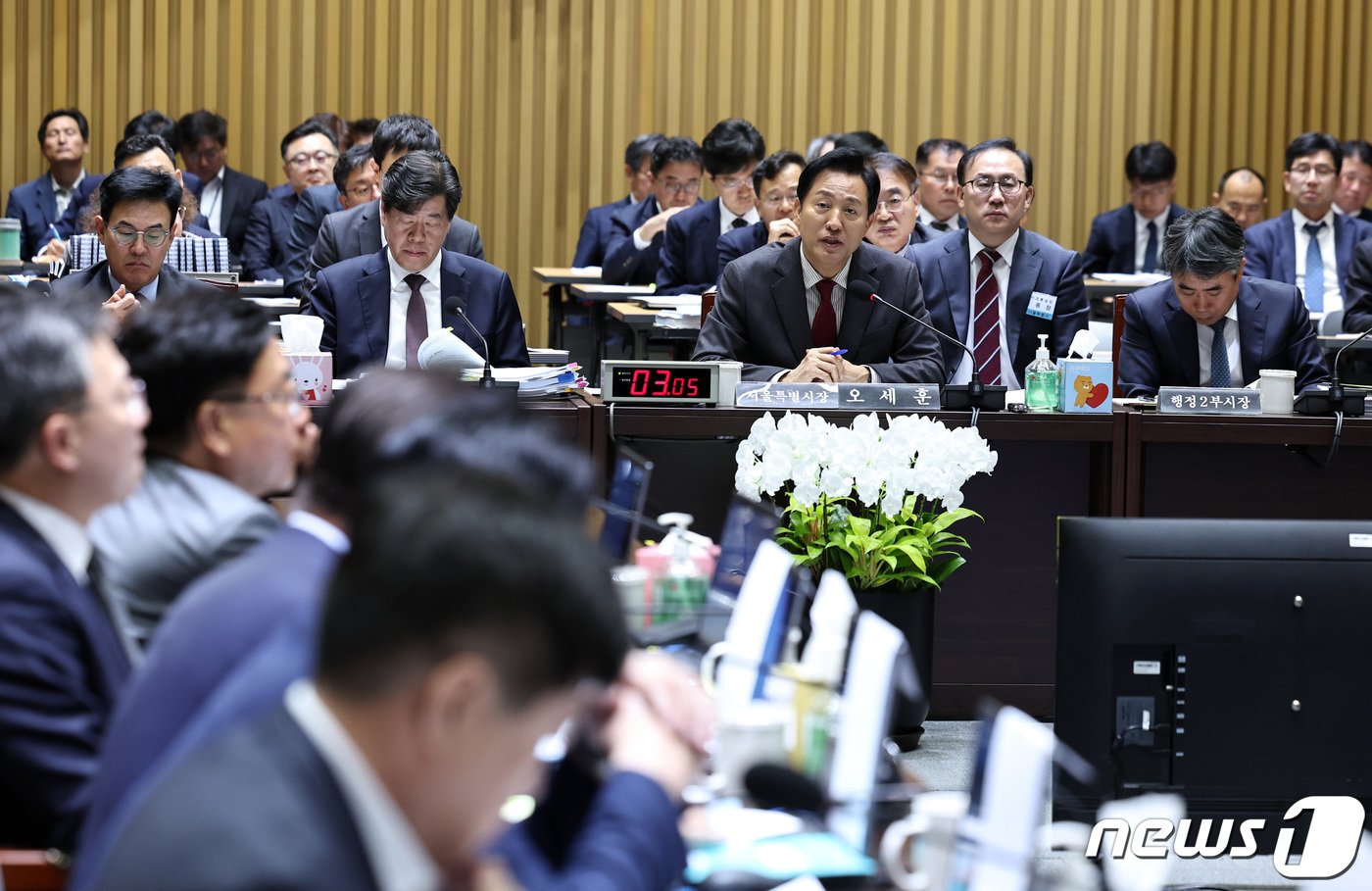 본문 이미지 - 오세훈 서울시장이 23일 오전 서울시청에서 열린 국회 국토교통위원회의 서울시에 대한 국정감사에서 의원 질의에 답변하고 있다. 2023.10.23/뉴스1 ⓒ News1 구윤성 기자