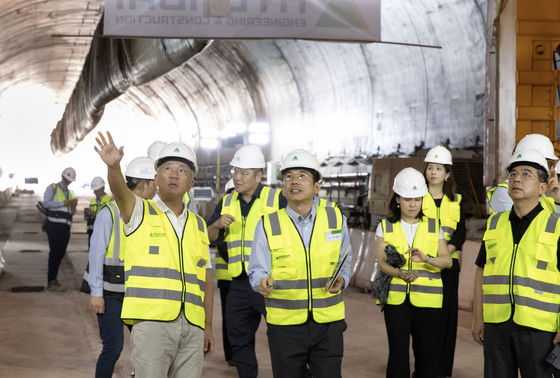 재건 기대에 상한가 갔던 건설주…손바뀜 단타자금 '차익실현' 하락