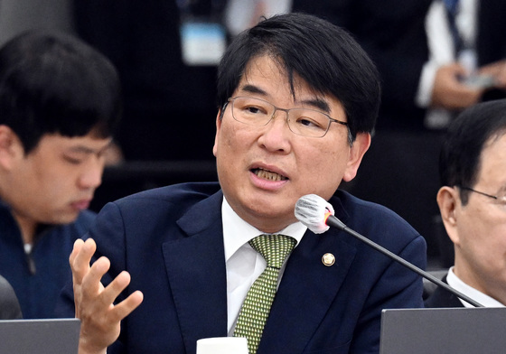 '보좌관 추행' 박완주 징역 1년 확정…피해자 "권력형 성폭력"(종합)