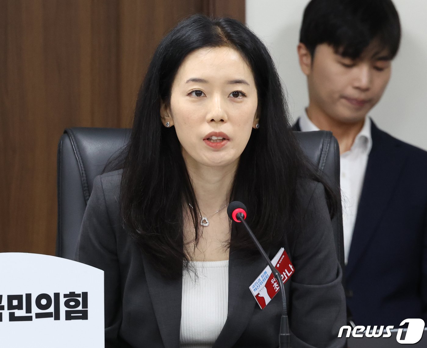 본문 이미지 - 세종대 행정학과 교수인 최안나 국민의힘 혁신위원이 27일 오후 서울 여의도 국민의힘 당사에서 열린 제1차 혁신위원회 전체회의에서 발언을 하고 있다. 2023.10.27/뉴스1 ⓒ News1 송원영 기자