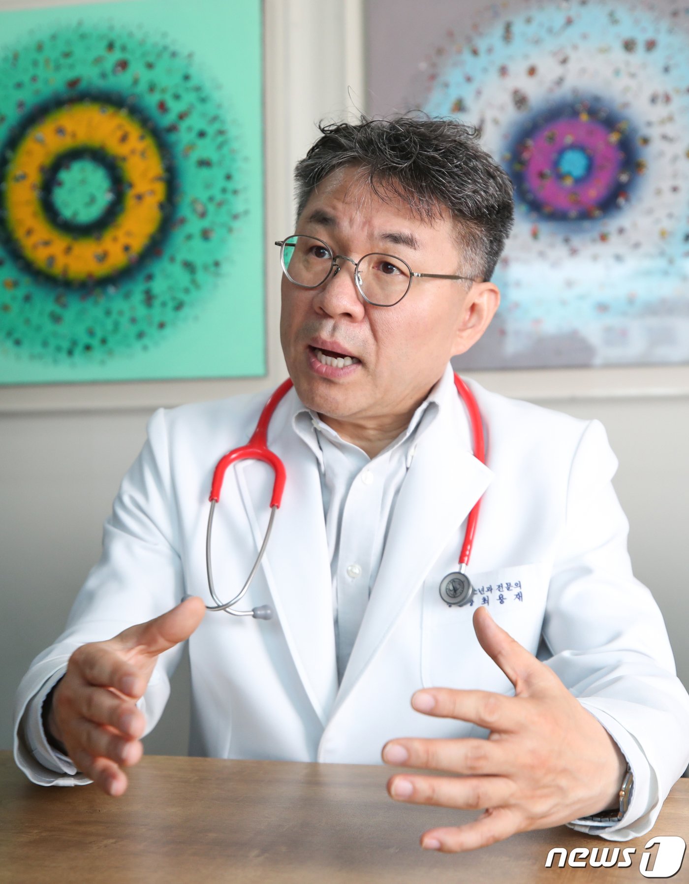 본문 이미지 - 최용재 신임 대한아동병원협회장이 27일 서울 의정부시 튼튼어린이병원에서 뉴스1과 인터뷰를 하고 있다. 2023.10.27/뉴스1 ⓒ News1 권현진 기자