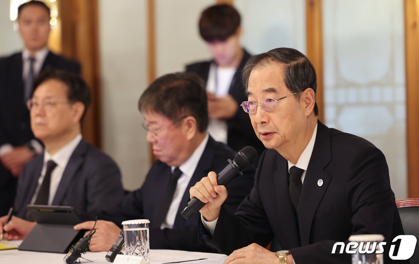 한덕수 국무총리가 29일 서울 종로구 총리공관에서 열린 고위당정협의회에서 모두 발언을 하고 있다. &#40;공동취재&#41; 2023.10.29/뉴스1 ⓒ News1 유승관 기자