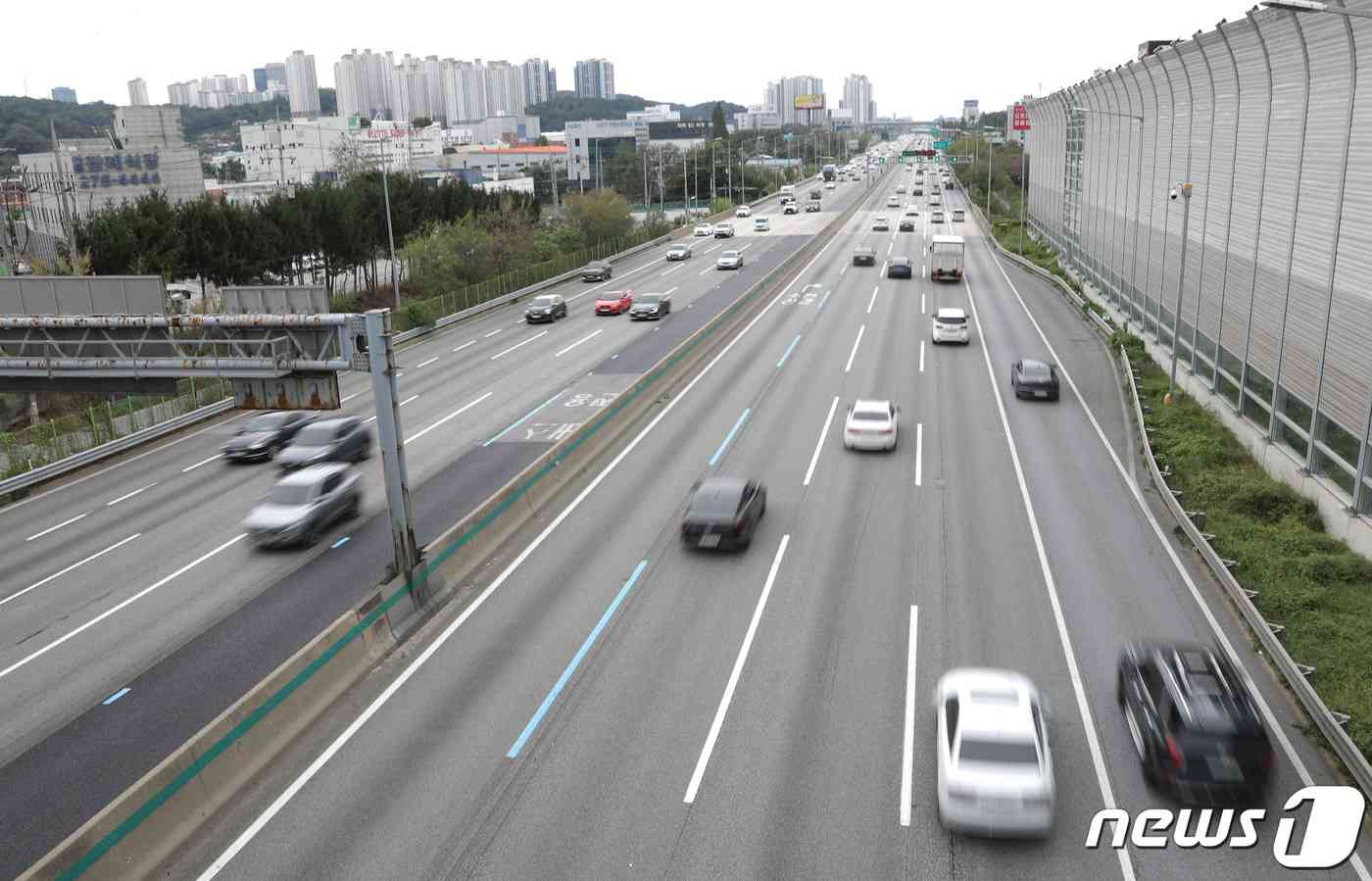 경부고속도로 모습. 2023.10.3/뉴스1 © News1 김영운 기자