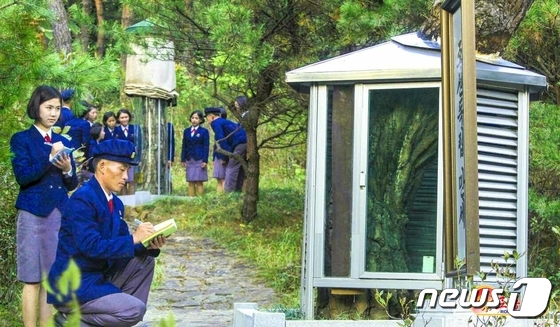 북한 '항일혁명 정신' 독려… "혁명적 신념 새겨야"