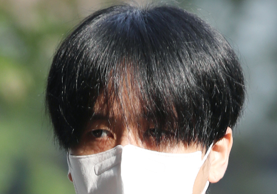 '병역 비리' 라비, 신곡 발매 후 팬들에 "보고 싶고 그리워" 심경