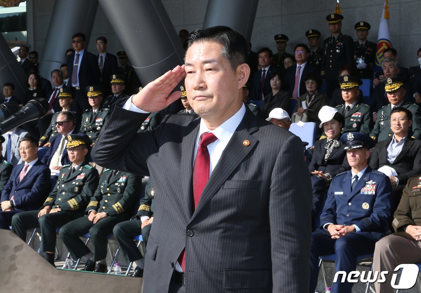 본문 이미지 - 신원식 국방부 장관. 2023.10.31/뉴스1 ⓒ News1 김기태 기자