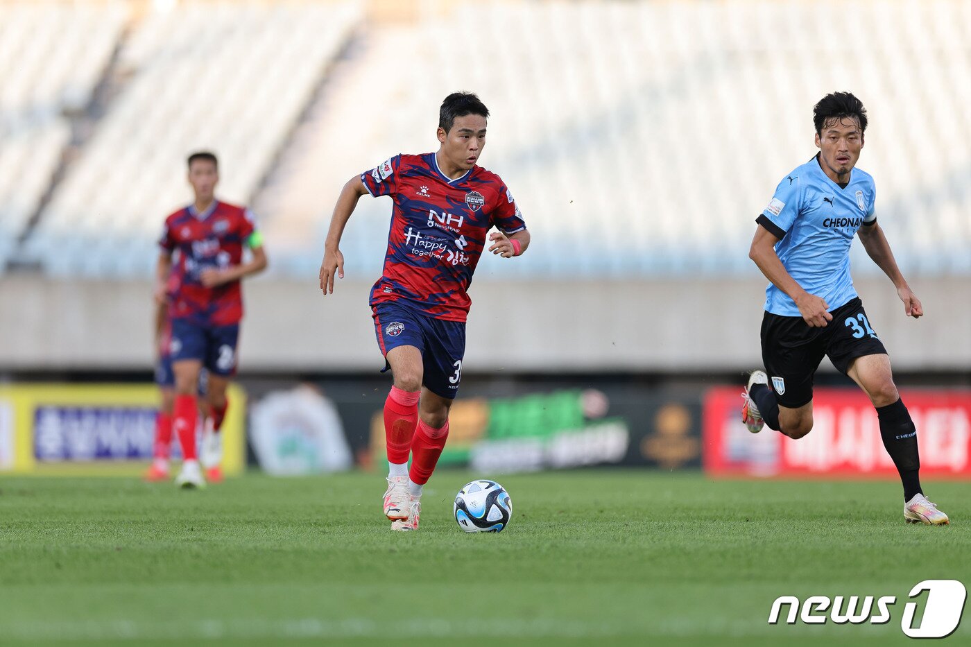 본문 이미지 - 김천상무의 강현묵. (한국프로축구연맹 자료 제공)