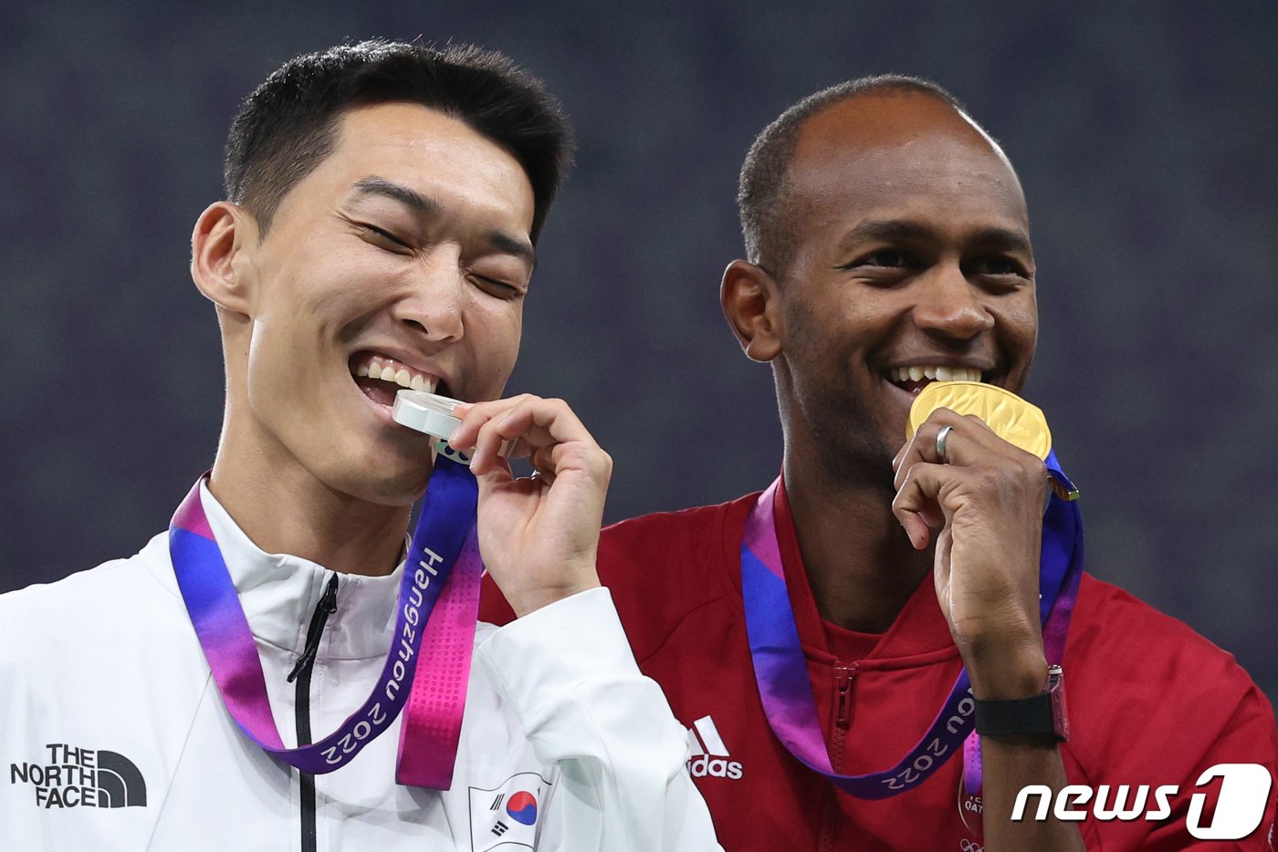 항저우 아시안게임의 우상혁&#40;왼쪽&#41;과 바르심2023.10.5/뉴스1 ⓒ News1 신웅수 기자