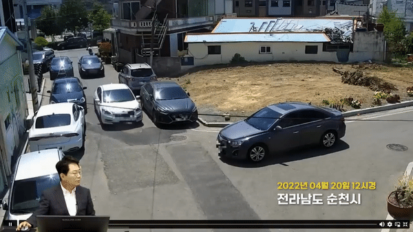 본문 이미지 - (유튜브 '한문철 TV' 갈무리)