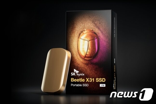 본문 이미지 - SK하이닉스의 첫 번째 포터블 SSD 제품인 '비틀 X31' (SK하이닉스 제공)