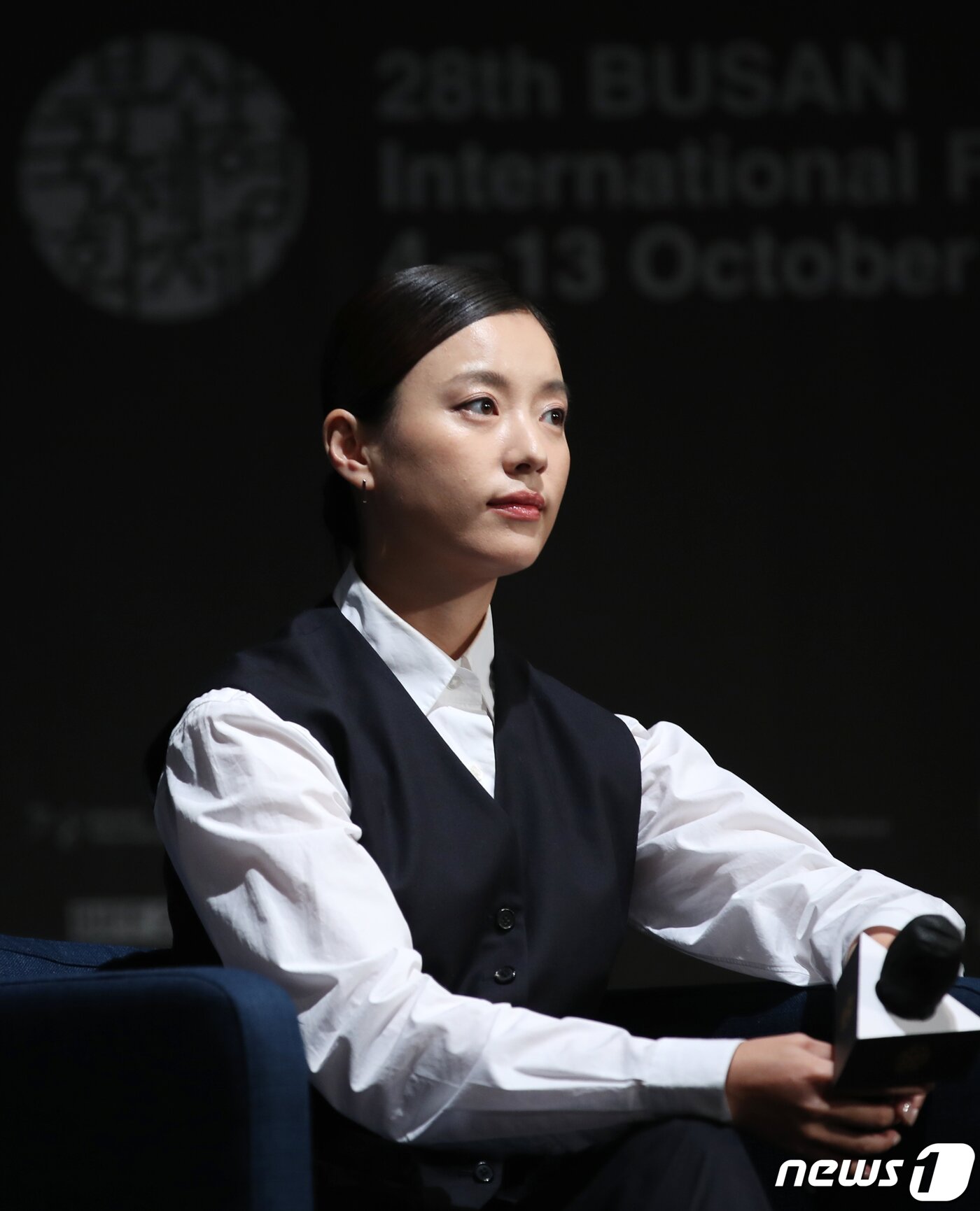 본문 이미지 - 배우 한효주가 7일 오후 부산광역시 해운대구 우동 KNN시어터에서 열린 제28회 부산국제영화제 액터스 하우스에 참석해 매력을 발산하고 있다. 2023.10.7/뉴스1 ⓒ News1 권현진 기자