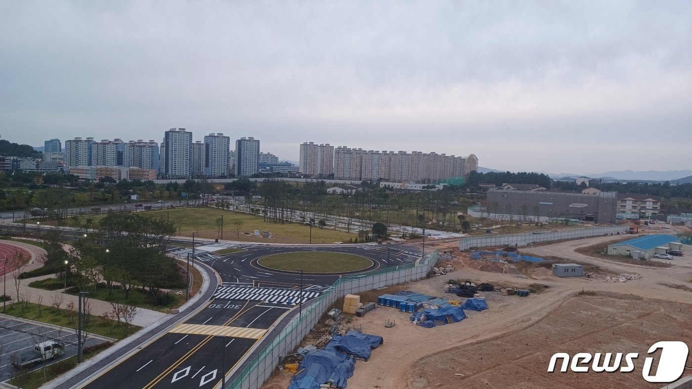 본문 이미지 - 캠퍼스 조성공사가 한창인 한국에너지공대.2023.10.6/뉴스1 ⓒ News1 박영래 기자