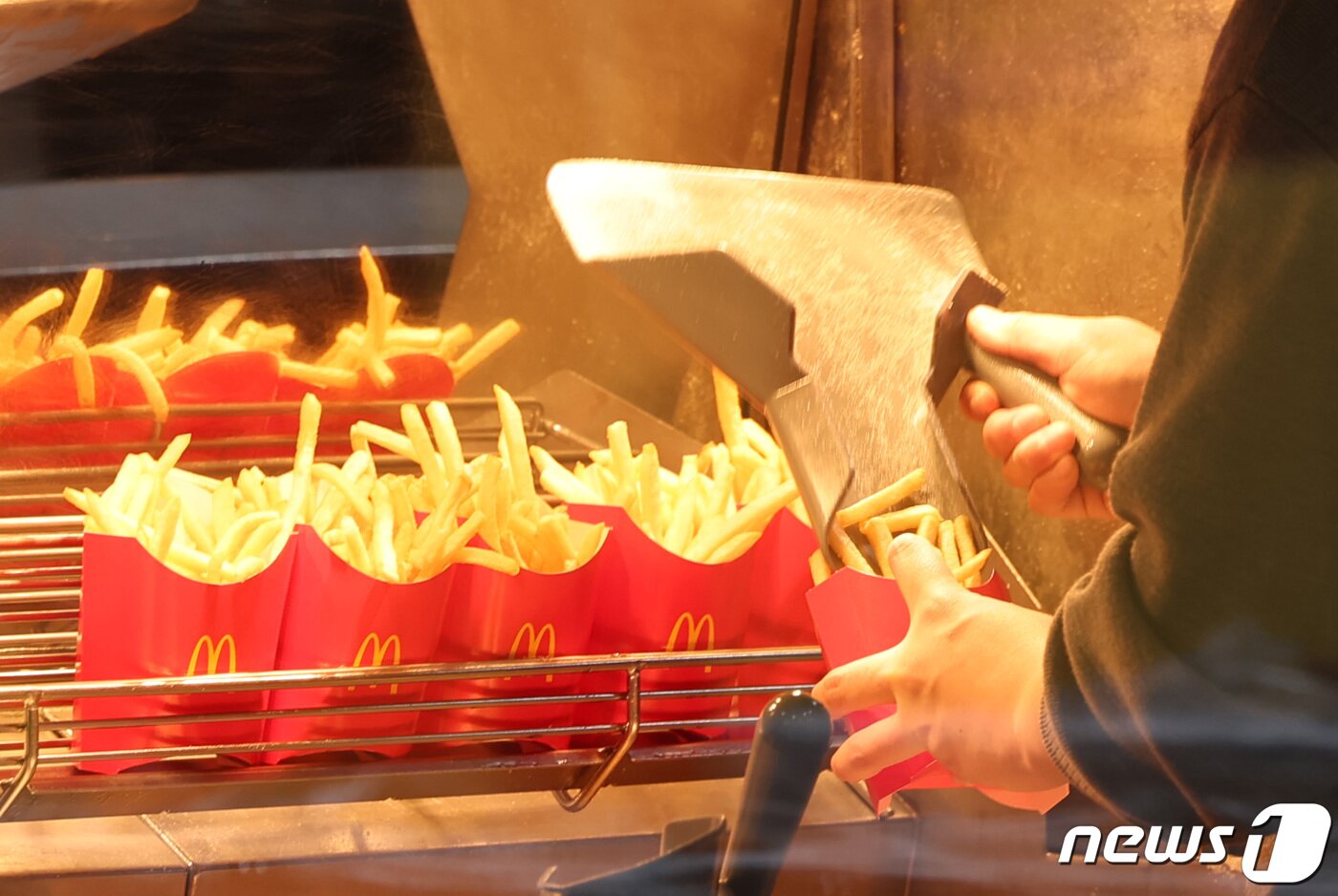 본문 이미지 - 맥도날드가 빅맥 등 13개 메뉴 가격을 평균 3.7% 인상했다. /뉴스1 ⓒ News1 김민지 기자