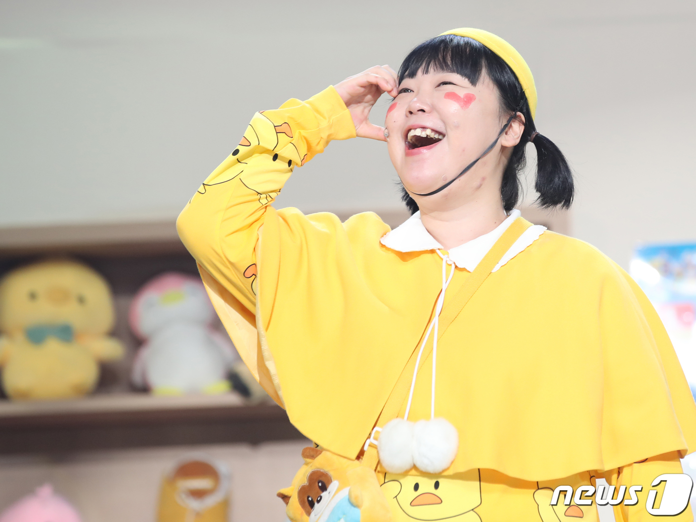 (서울=뉴스1) 권현진 기자 = 개그맨 이수경이 1일 오후 서울 영등포구 KBS별관에서 진행된 KBS2 예능프로그램 ‘개그콘서트’ 제작발표회에서 '금쪽 유치원' 코너를 선보이고 …