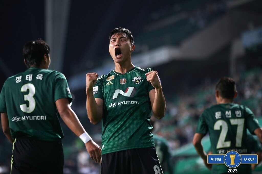 본문 이미지 - 전북 현대의 백승호. (대한축구협회 제공)