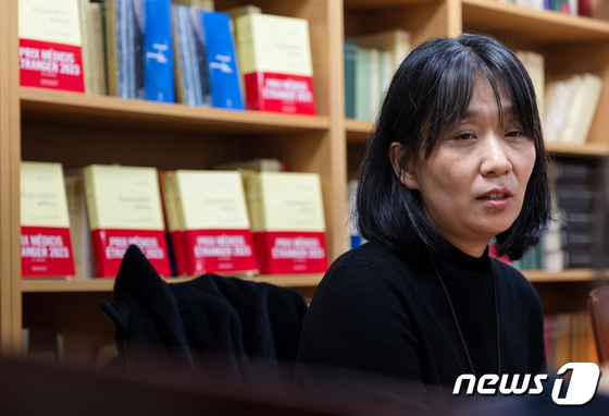 한강 메디치 외국문학상 수상, 한국작가 최초
