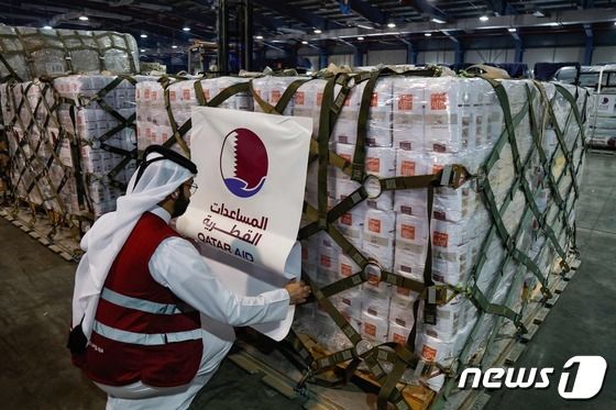 [포토] 가자지구로 구호물품 보내는 카타르