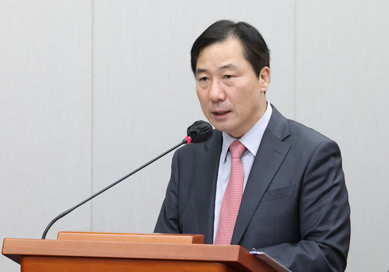 [속보] 경찰, '尹대통령실 PC 초기화' 윤재순 前총무비서관 피의자 소환