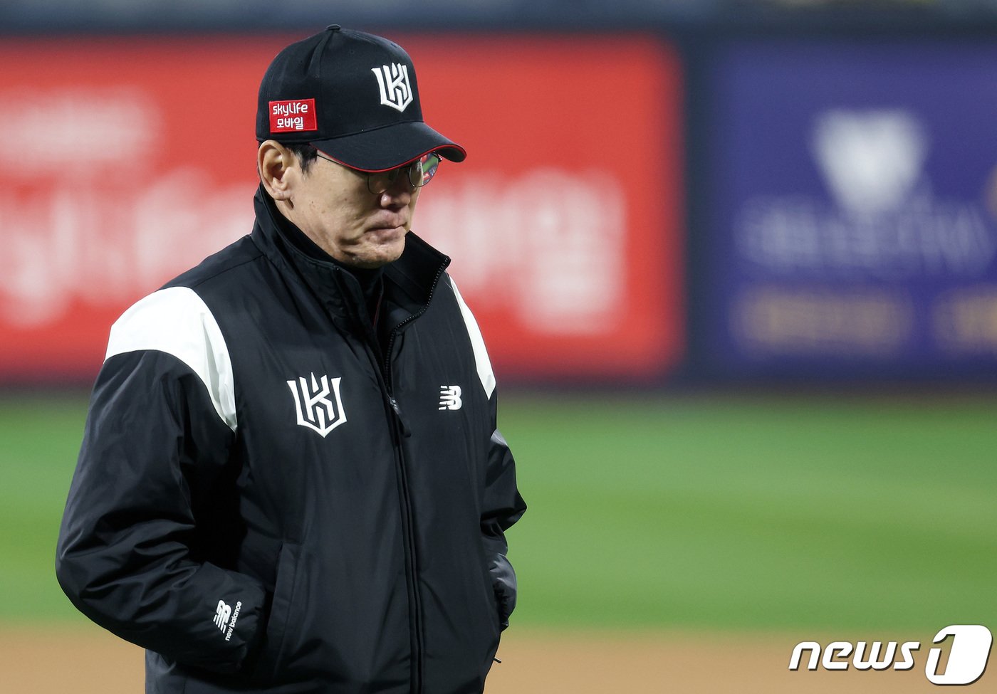 본문 이미지 - 이강철 KT 위즈 감독은 피치클락에 대해 부정적인 견해를 보였다. 2023.11.10/뉴스1 ⓒ News1 이동해 기자