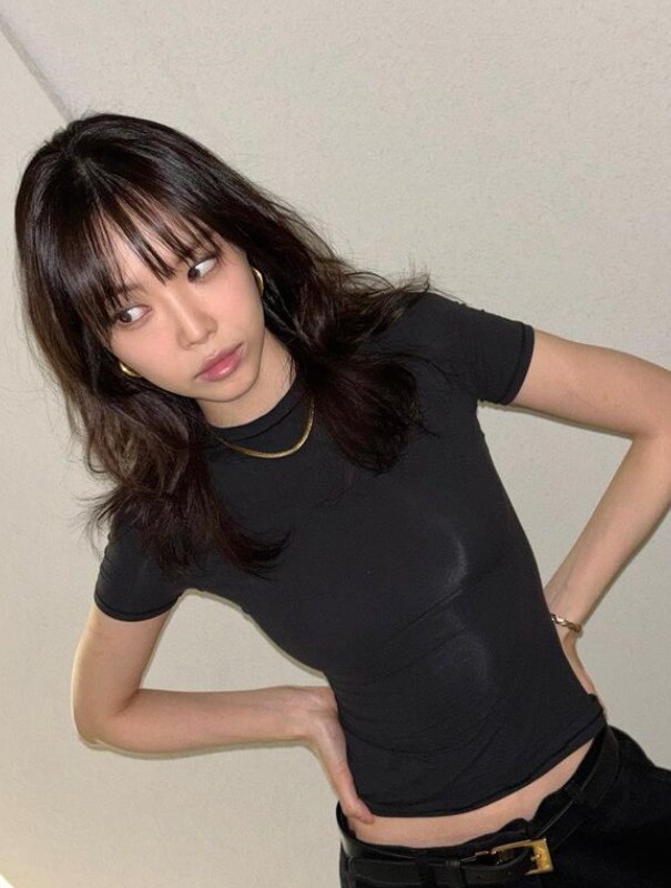 본문 이미지 - 손나은 SNS 캡처