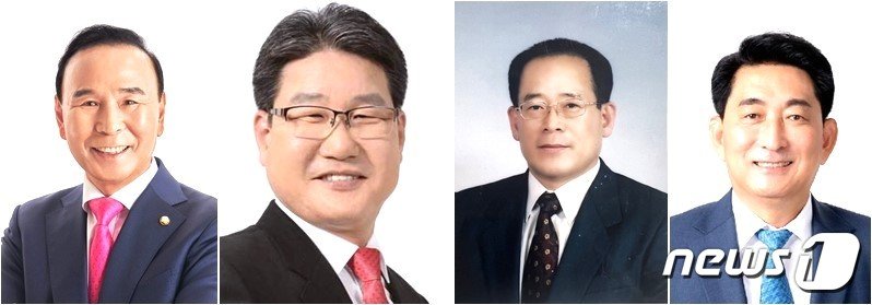 본문 이미지 - 왼쪽부터 박덕흠, 박세복, 손만복, 이재한 (사진은 정당순) 