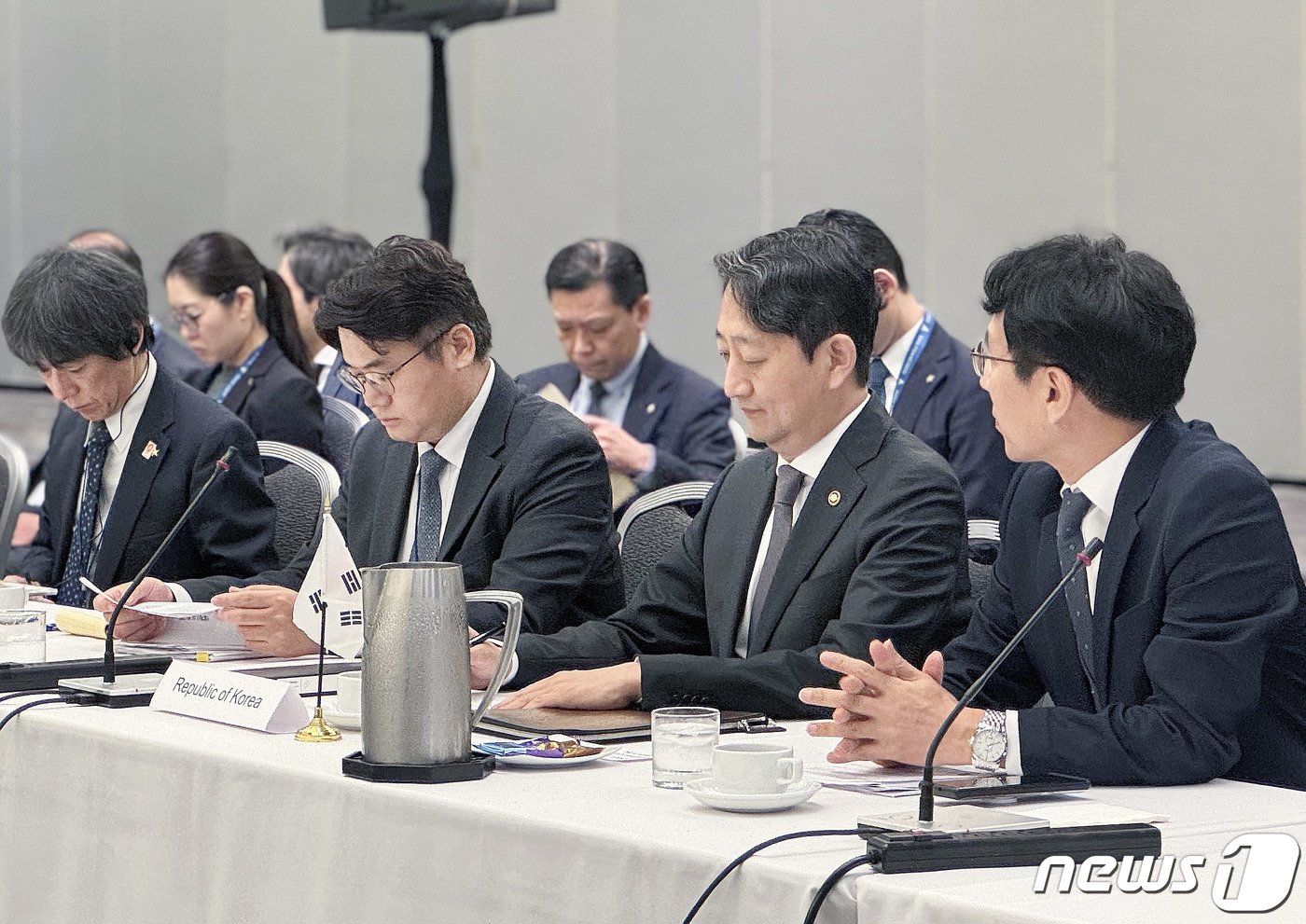 본문 이미지 - 안덕근 산업통상자원부 통상교섭본부장이 13일(현지시간) 미국 샌프란시스코 메리어트 마르퀴스호텔에서 열린 '인도태평양경제프레임워크(IPEF) 장관회의'에 참석해 있다. (산업통상자원부 제공) 2023.11.14/뉴스1