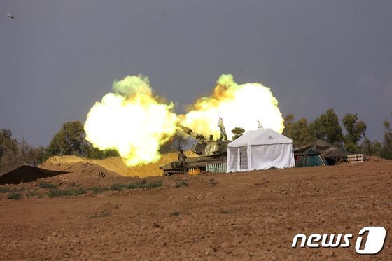 [포토] 발사하는 이스라엘 포병대