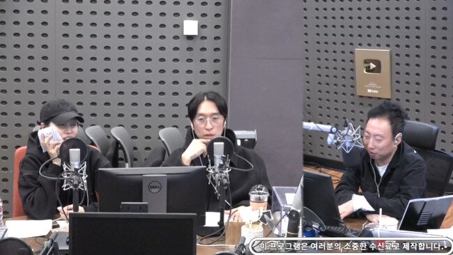 본문 이미지 - 왼쪽부터 이현이, 빽가, 박명수. (KBS 쿨FM '박명수의 라디오쇼' 갈무리)
