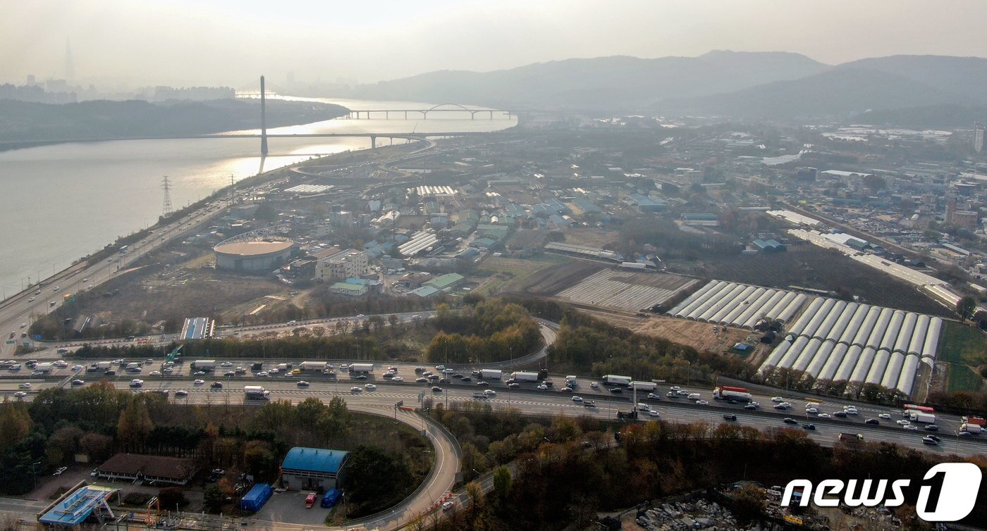 본문 이미지 - 국경기 구리시 토평동 일대. 2023.11.15/뉴스1 ⓒ News1 김성진 기자