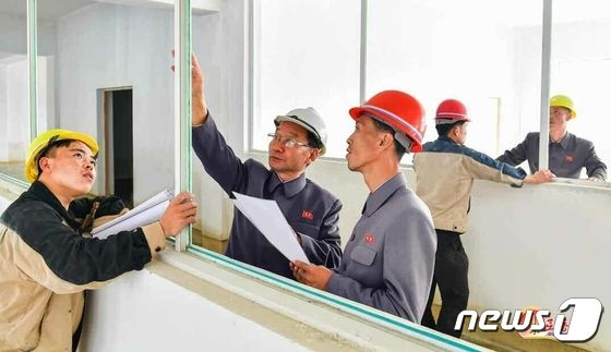 북한 지역 일꾼들, 지역 발전 위한 건설에 '박차' 
