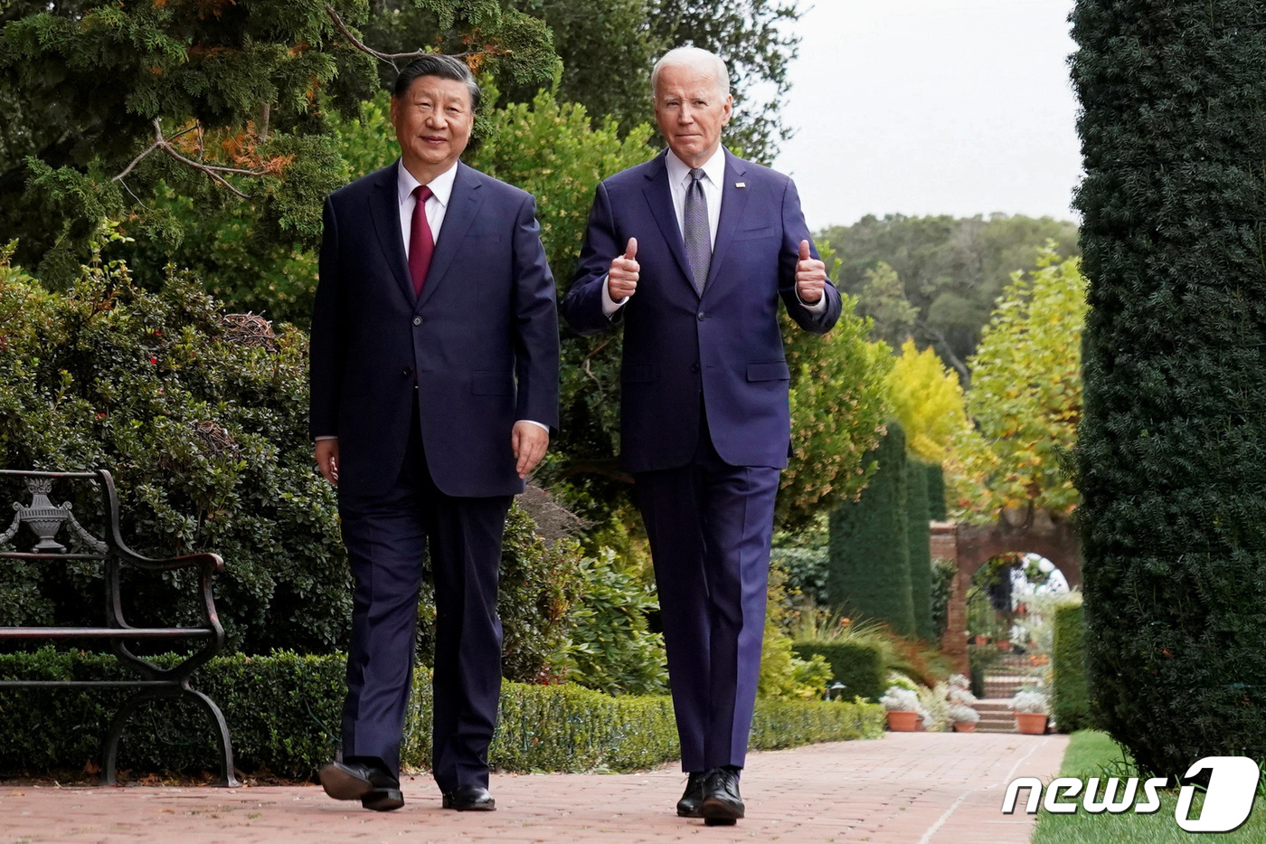 (우드사이드 로이터=뉴스1) 우동명 기자 = 조 바이든 미국 대통령과 시진핑 중국 국가주석이 15일(현지시간) 캘리포니아주 샌프란시스코 우드사이드 인근의 파이롤리 에스테이트에서 A …