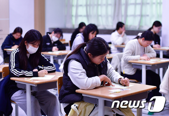1교시 답안지 작성